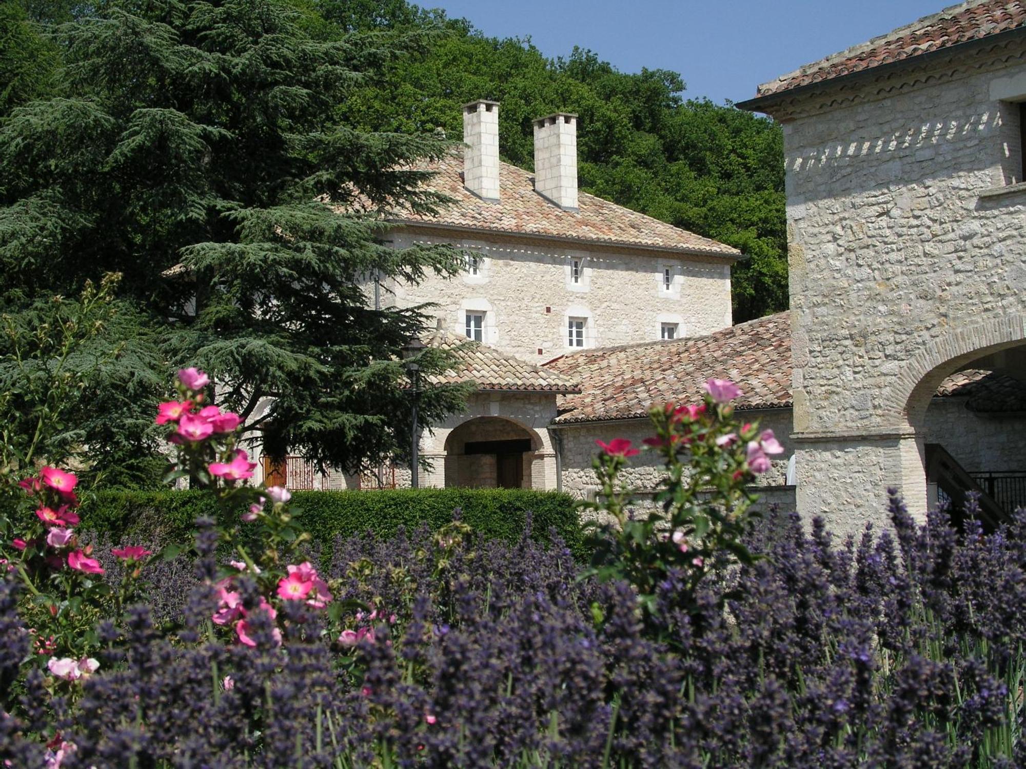 Chateau Lecusse - La Grande Roche - Hotel, Spa, Boutique & Restaurant Broze Exterior foto